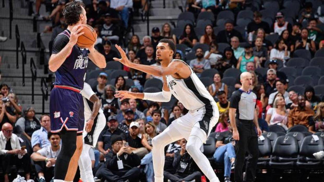 英雄联盟S15赛制-风云突变圣安东尼奥马刺赛后扳平良机，足总杯版图或变，更衣室稳定，数据趋势出现新变化的简单介绍