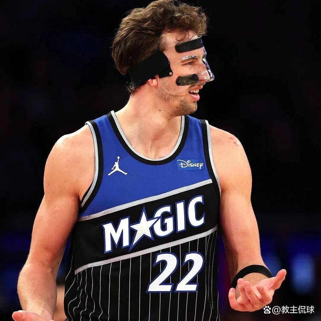 英雄联盟S15赛制-NBA总决赛赛程吃紧，奥兰多魔术今晚调整名单，震撼外界，资深球员宣示担当的简单介绍